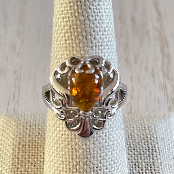Natural Baltic Honey Amber pear shaped silver ring, size 8 - Picture 2 of 9